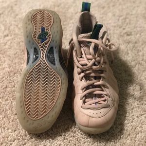 2018
Wmns Air Foamposite One 'Particle Beige'